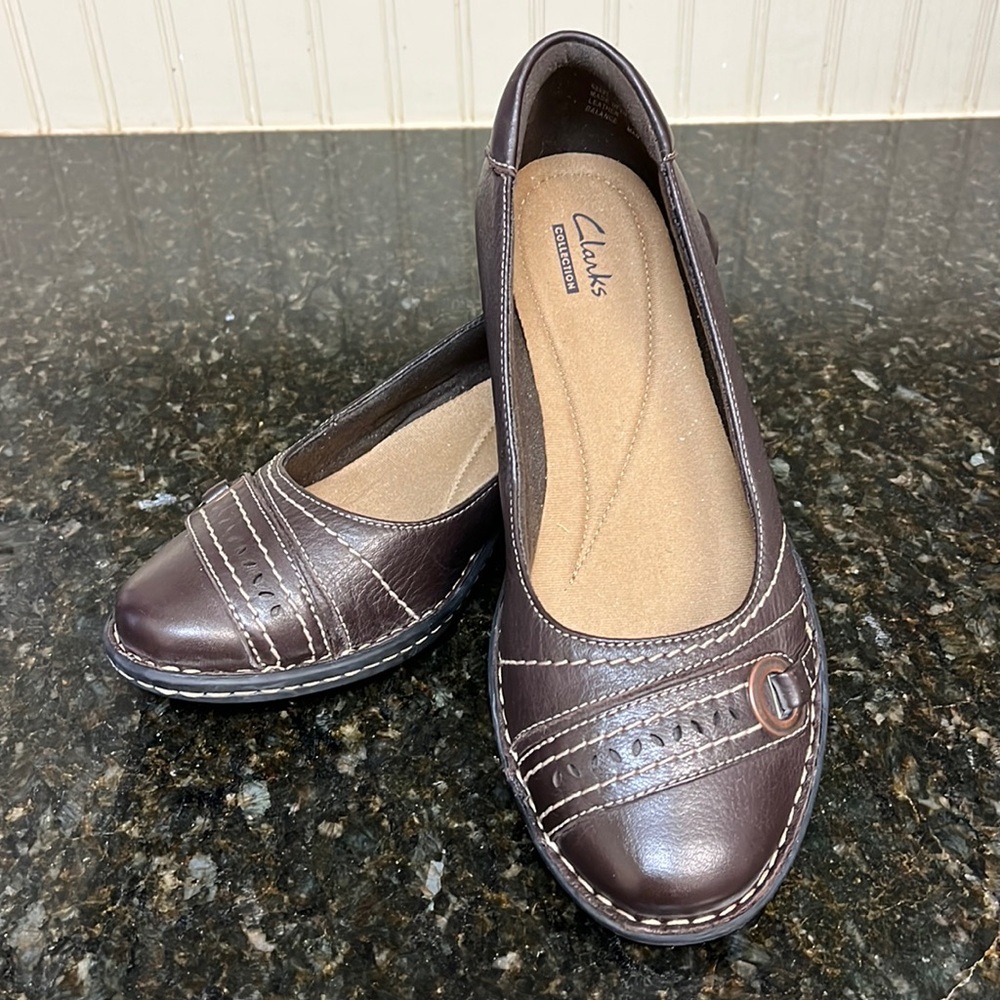 Clarks Collection leather shoes SZ 7M Like new